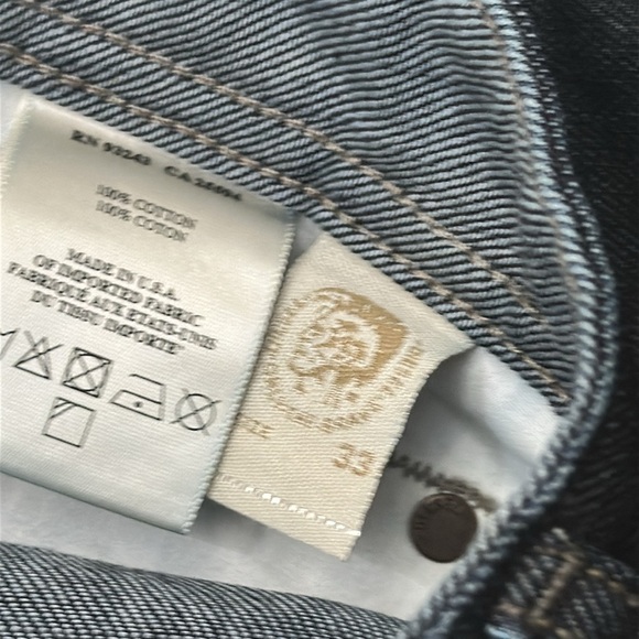 Diesel Waykee Regular Straight Jeans in the 00Z88 gray wash 33 x 32 EUC - Picture 9 of 9